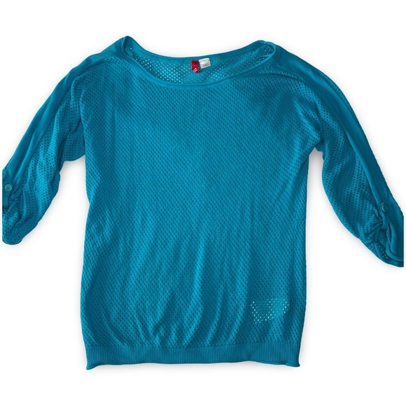 ⭐️H&M Divided Mesh Eyelet Half Sleeve Pullover Sweater - Picture 1 of 8
